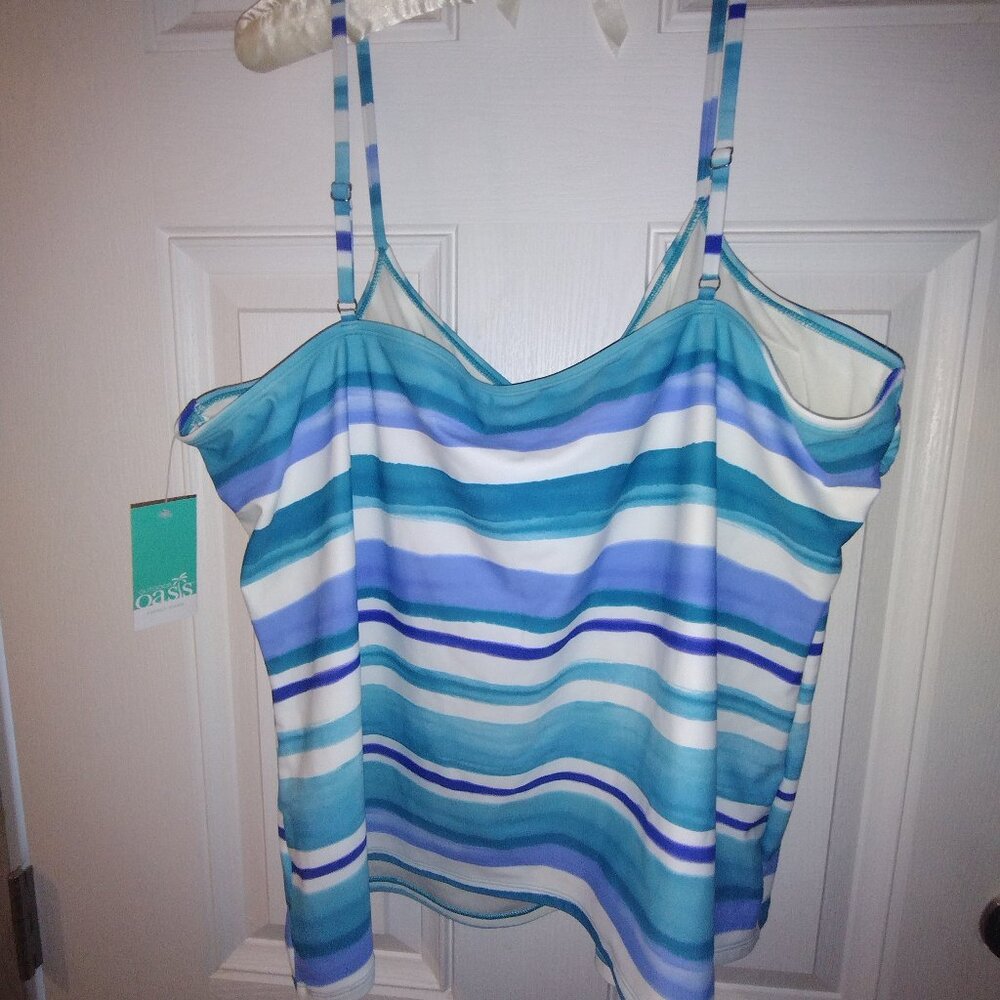 NWT TANKINI TOP**ONLY*******$3 TOPS ARE 3 FOR $10**** - Picture 2 of 4